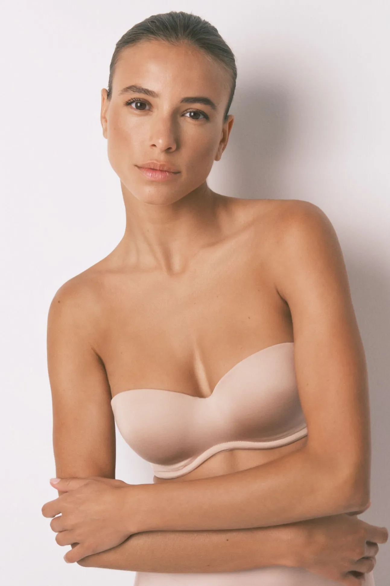 ELEGANT Sujetador sin tirantes microfibra