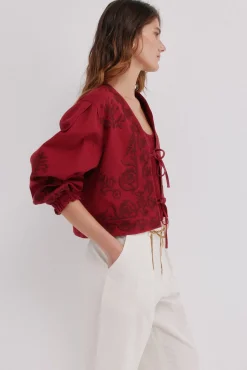 Eva. Chaqueta bordada