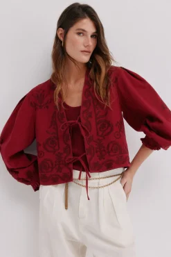 Eva. Chaqueta bordada