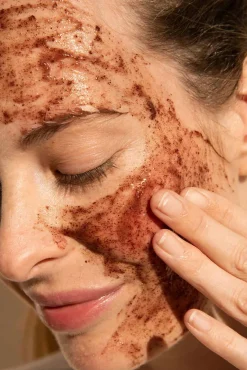 Exfoliante facial doble acción
