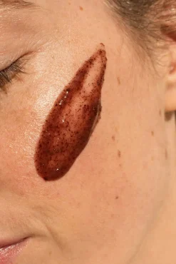 Exfoliante facial doble acción