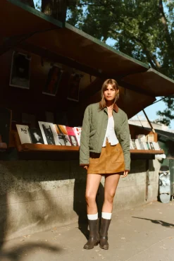 Falda corta antelina