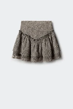 Falda corta con volantes niña