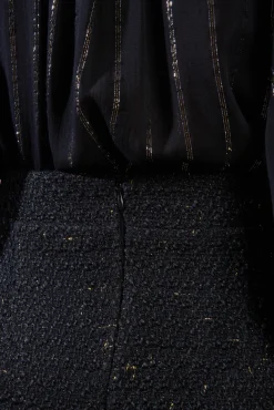 Falda corta detalle corazones