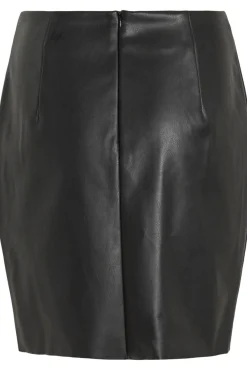 Falda corta polipiel