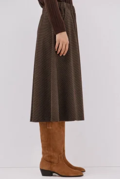 Falda de punto evasé