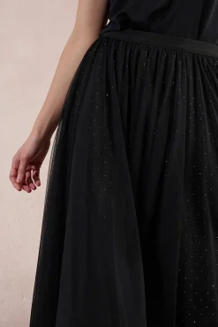 Falda larga plisada de tul