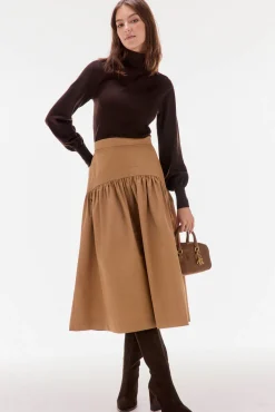 Falda tafeta abullonada