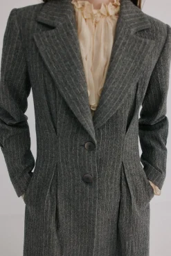 Fiona. Abrigo a rayas