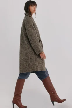 Fátima. Abrigo con solapa