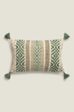 Funda cojín bordado pompones