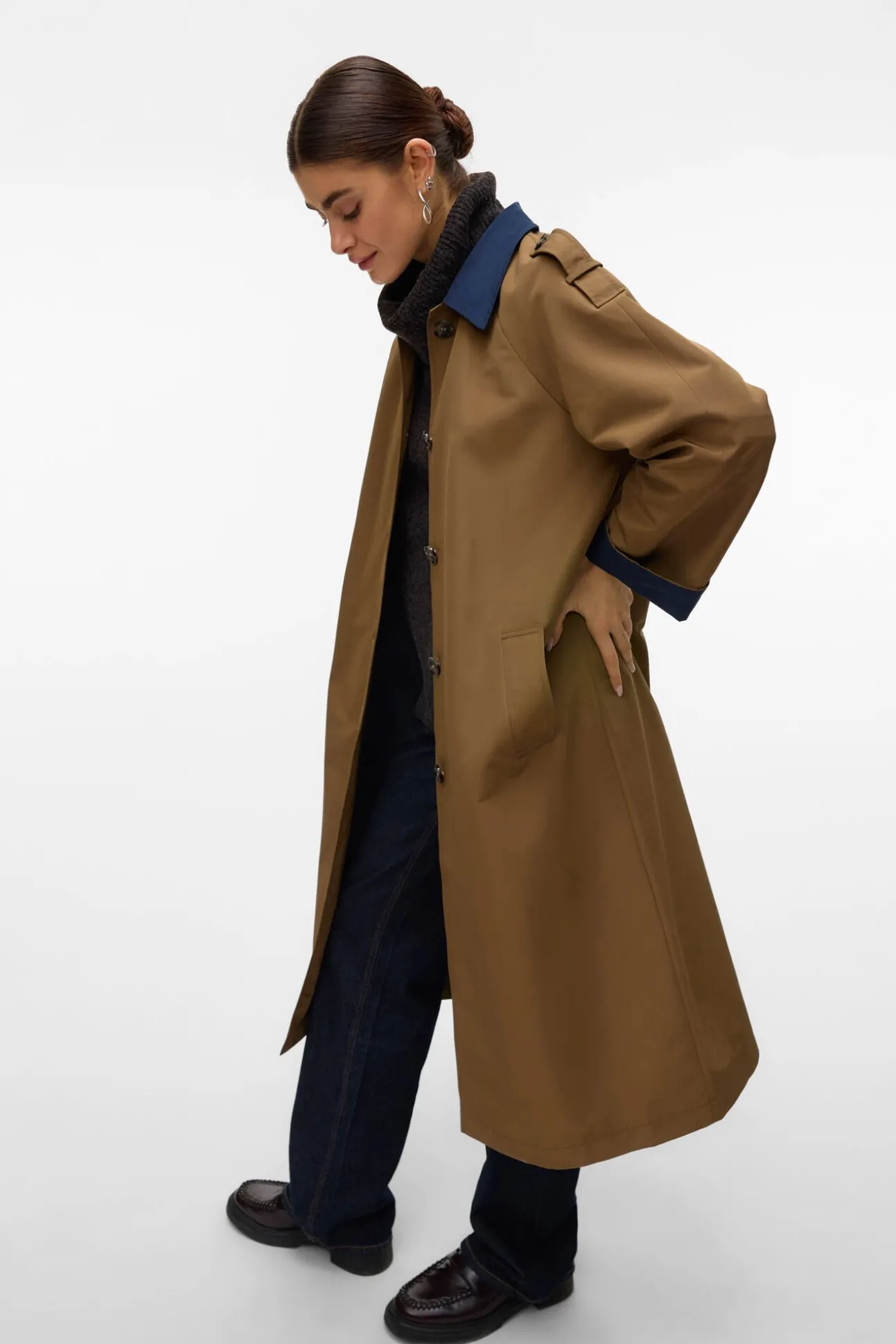 Gabardina larga bicolor