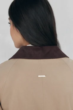 Gabardina larga cuello pana