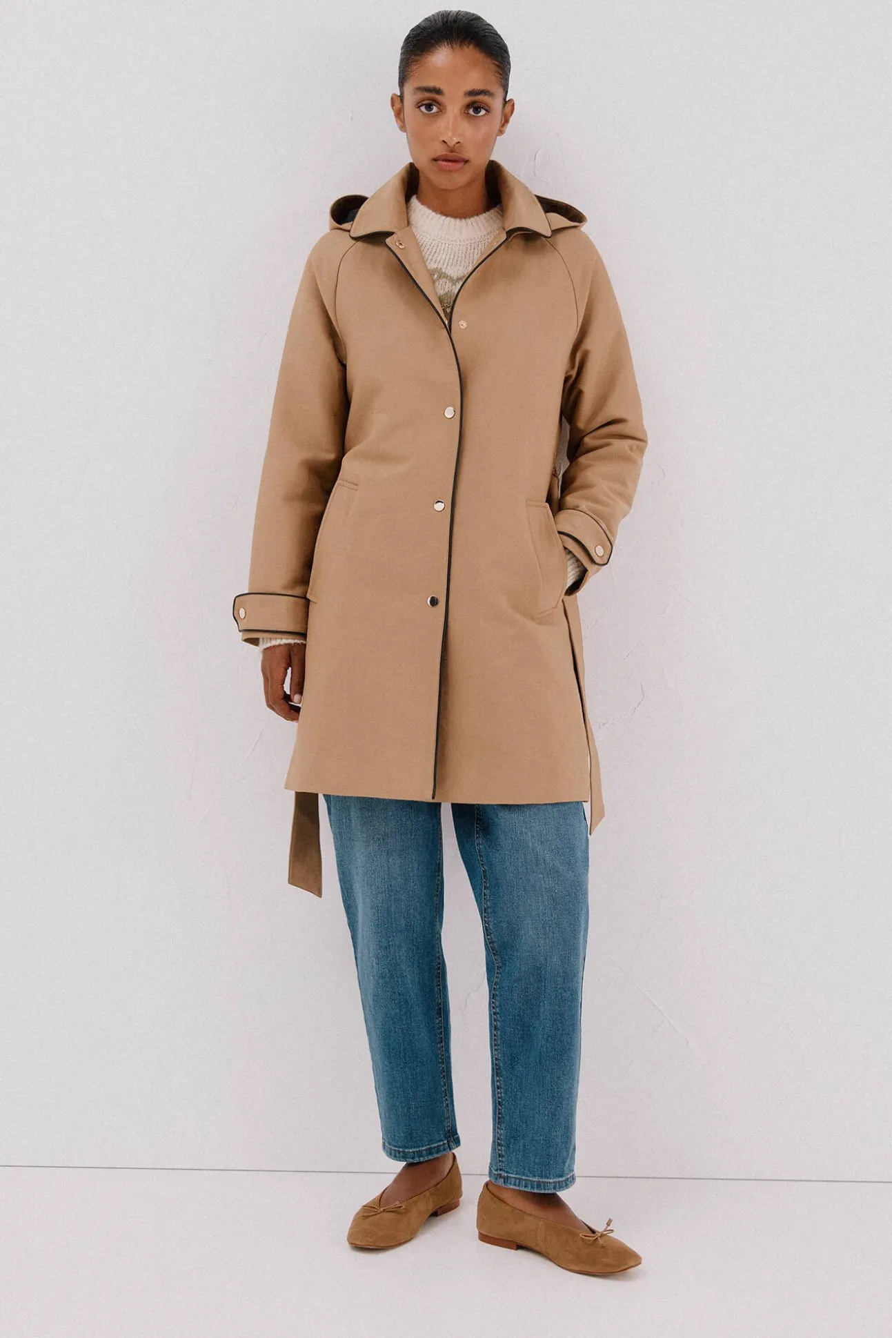 Gabardina satinada capucha desmontable