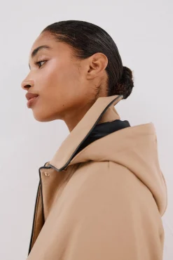 Gabardina satinada capucha desmontable