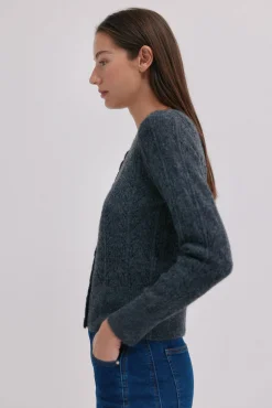 Inés. Cárdigan calado