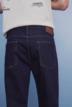 Jeans lavado desencolado straight fit