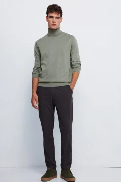 Jersey básico cuello alto