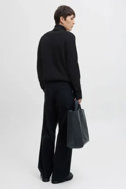 Jersey básico cuello vuelto