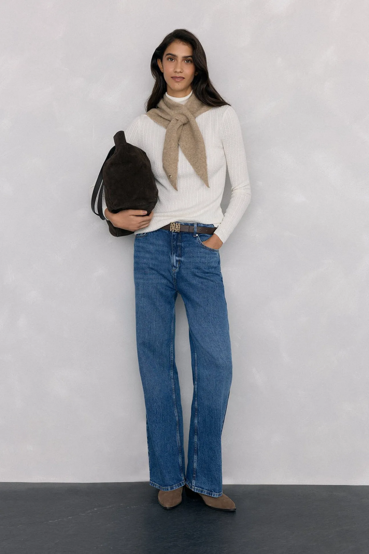 Jersey cuello cisne básico ochitos