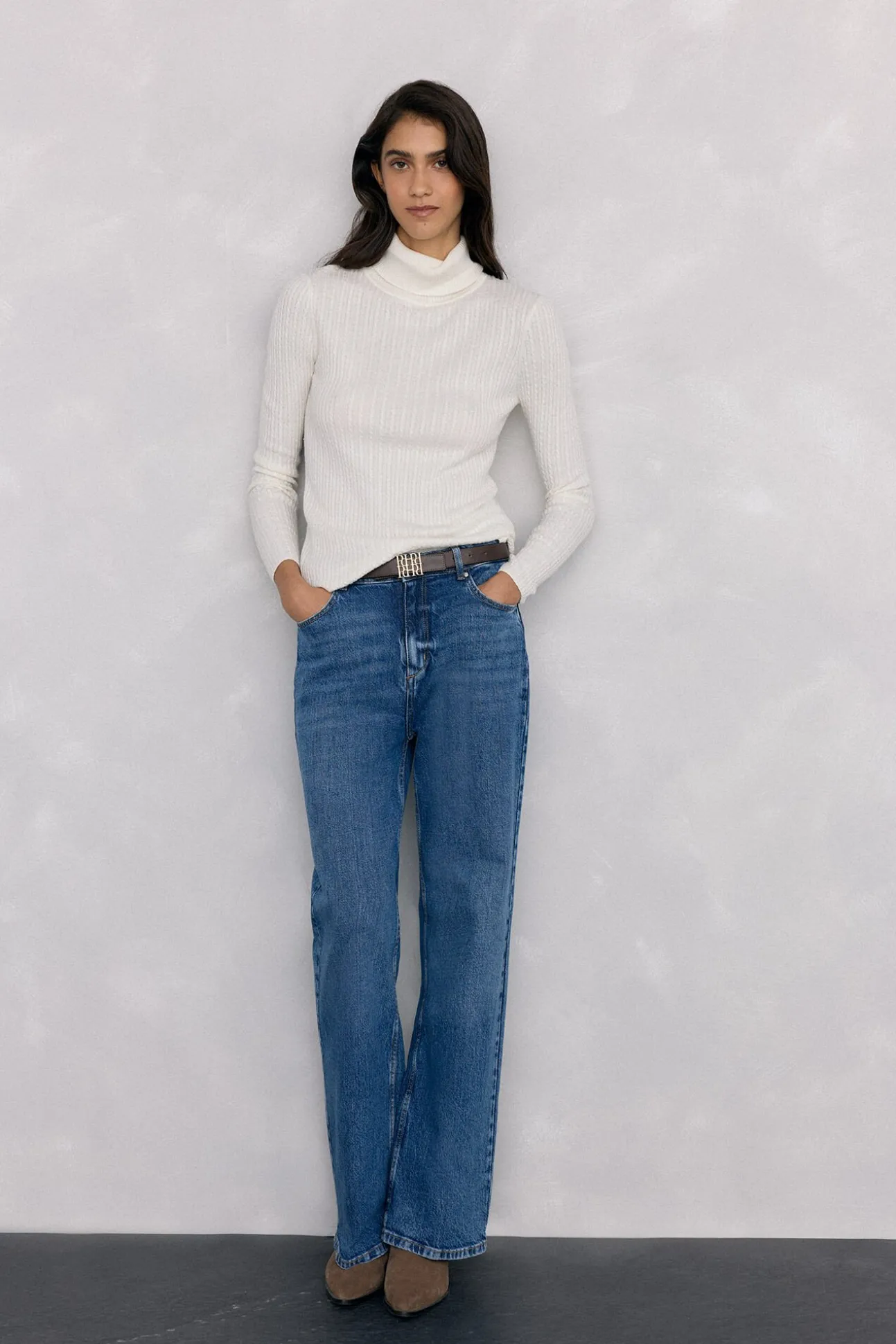 Jersey cuello cisne básico ochitos