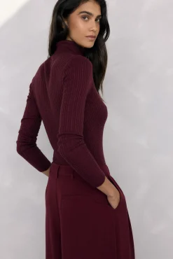 Jersey cuello cisne básico ochitos