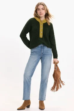 Jersey de lana con botones en el cuello