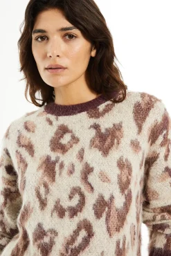 Jersey jacquard animal print