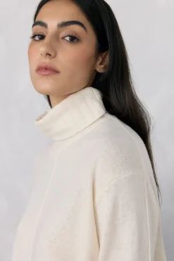 Jersey lana cuello cisne costura central