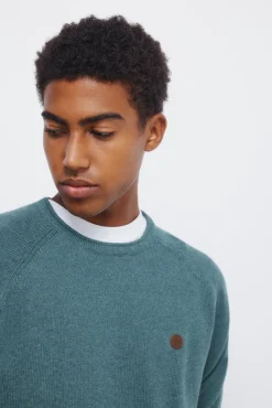 Jersey liso cuello rulo