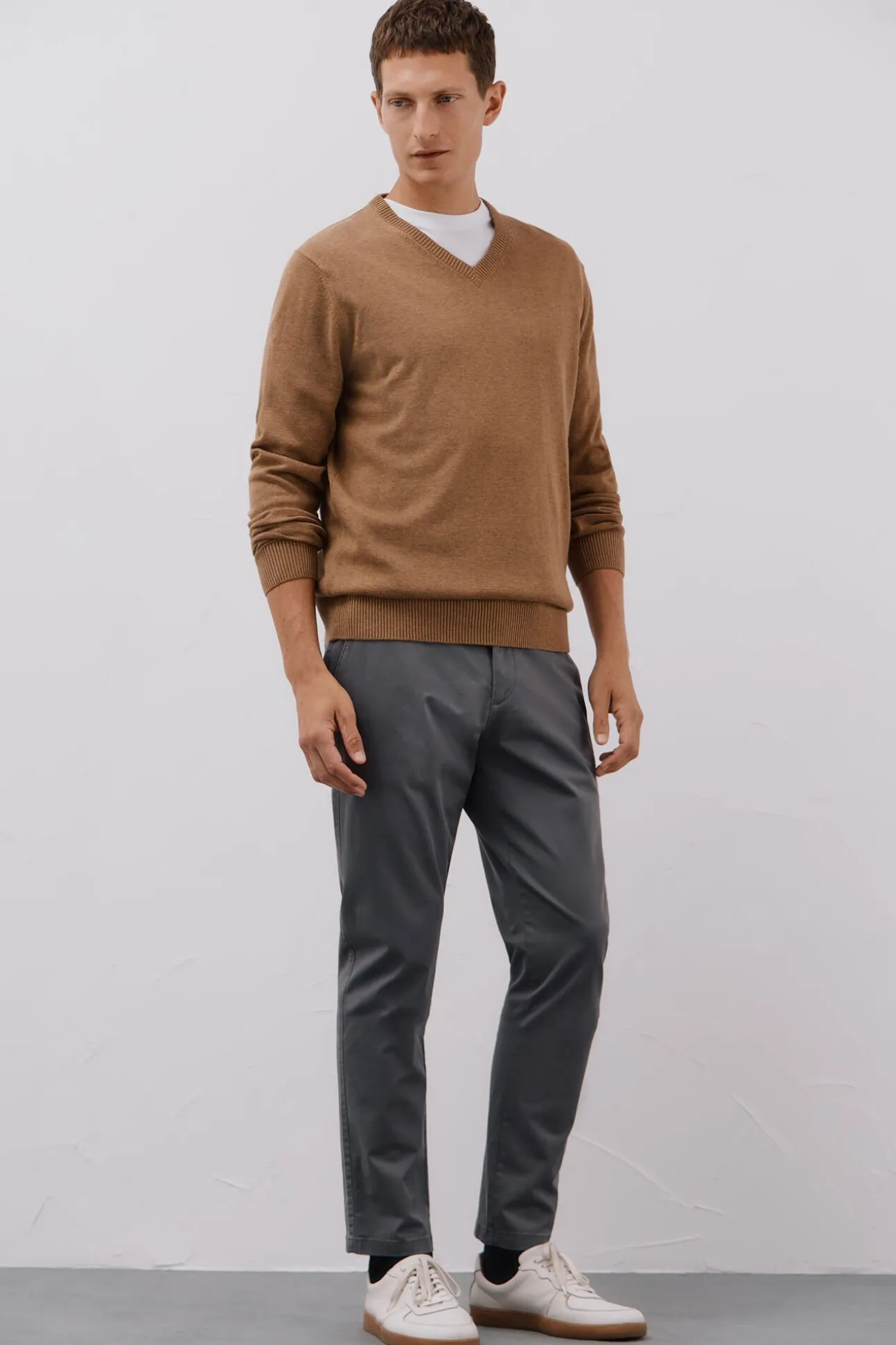 Jersey punto fino algodón cuello pico