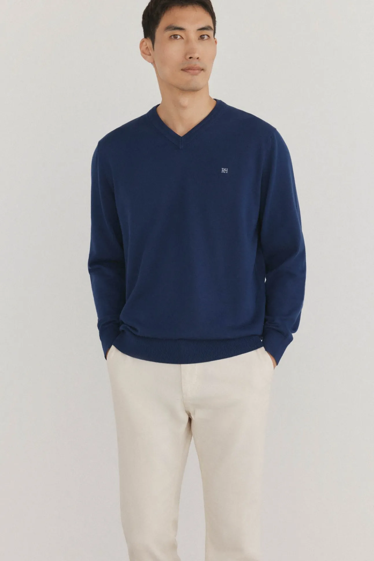 Jersey punto fino algodón premium cuello pico