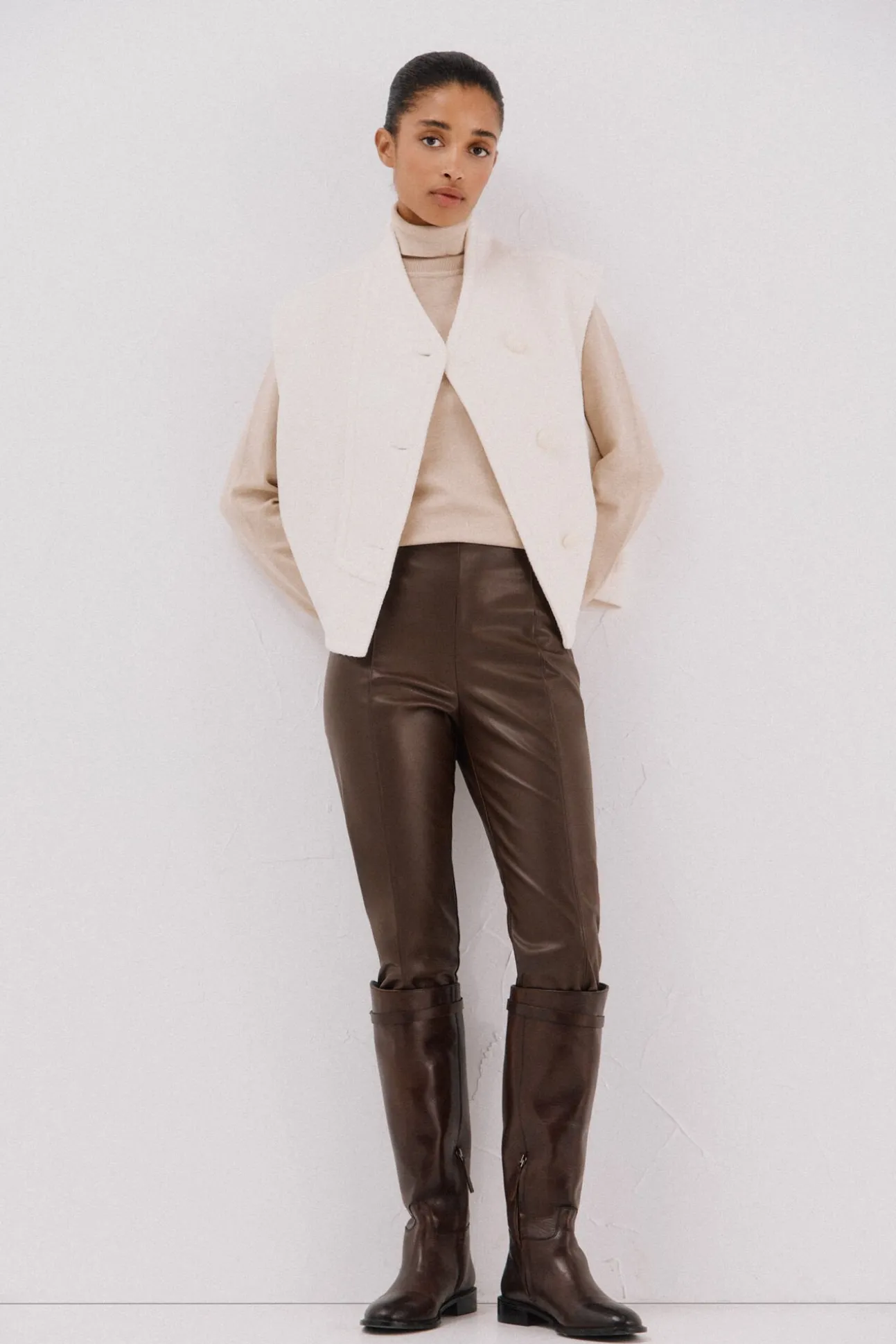 Legging de mujer de polipiel elástica