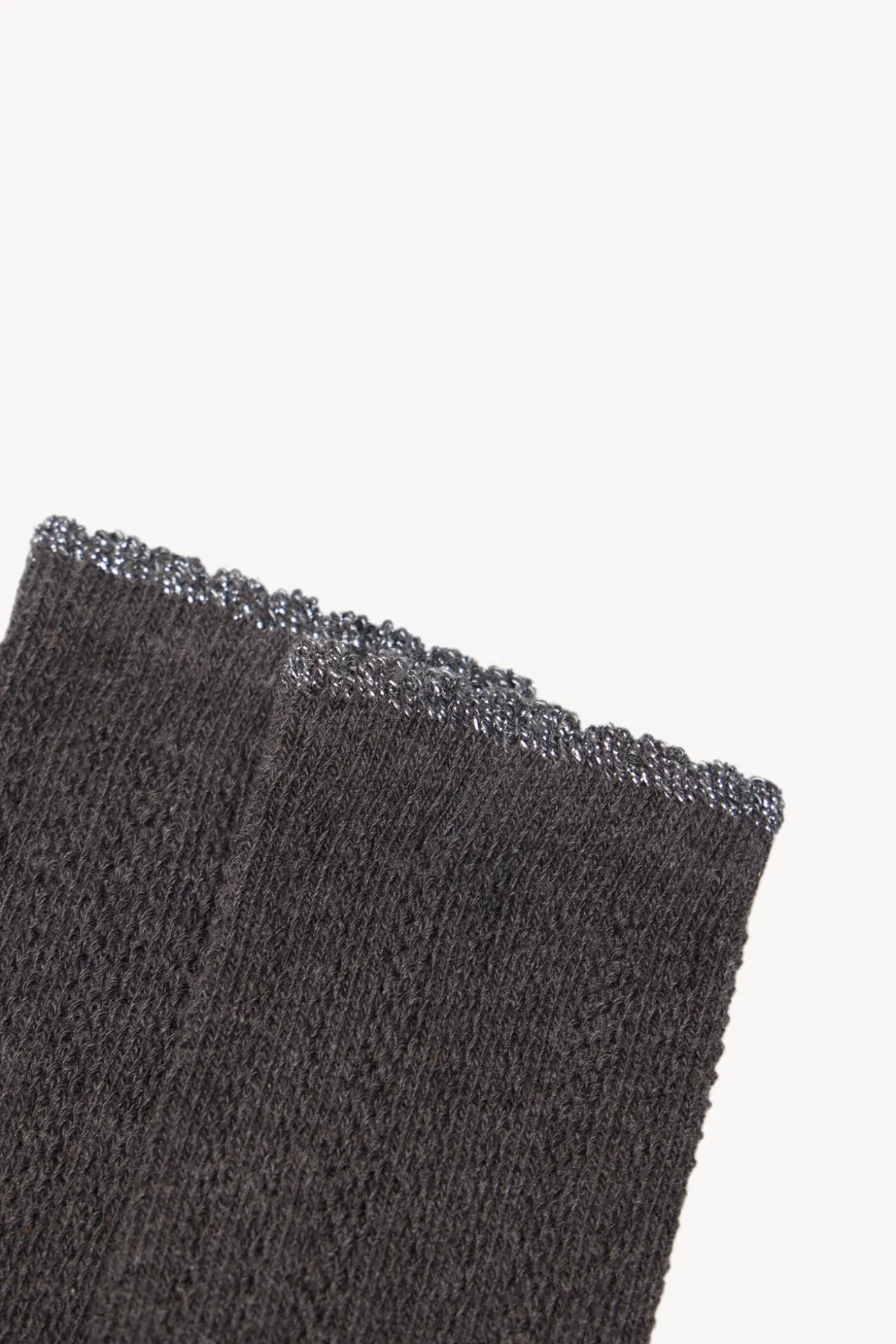 Leila. Calcetines calados lurex