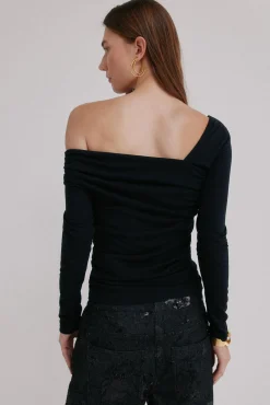 Magnolia. Top escote asimétrico