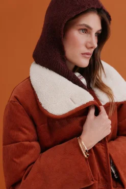 Maider. Bufanda con capucha