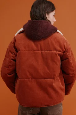 Maider. Bufanda con capucha