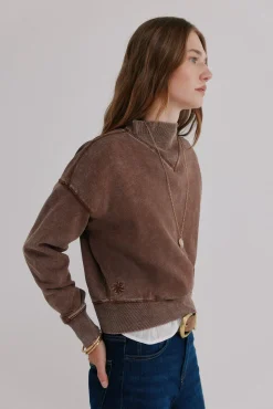 Manuela. Sudadera efecto lavado