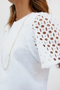 Mariana. Camiseta con volantes