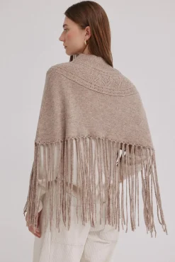 Marta. Capa flecos de tricot