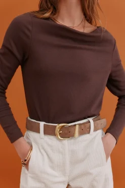 Mirta. Camiseta con escote drapeado