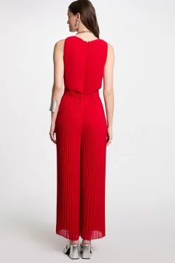 Mono largo holgado con pernera plisada