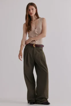 Nahia. Top con volante