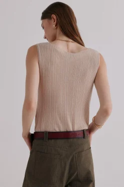 Nahia. Top con volante