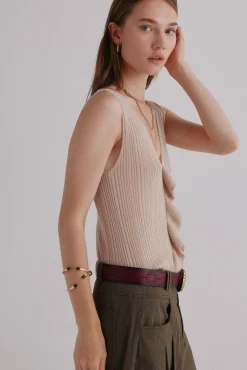 Nahia. Top con volante