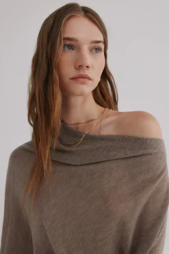 Nica. Jersey escote asimétrico