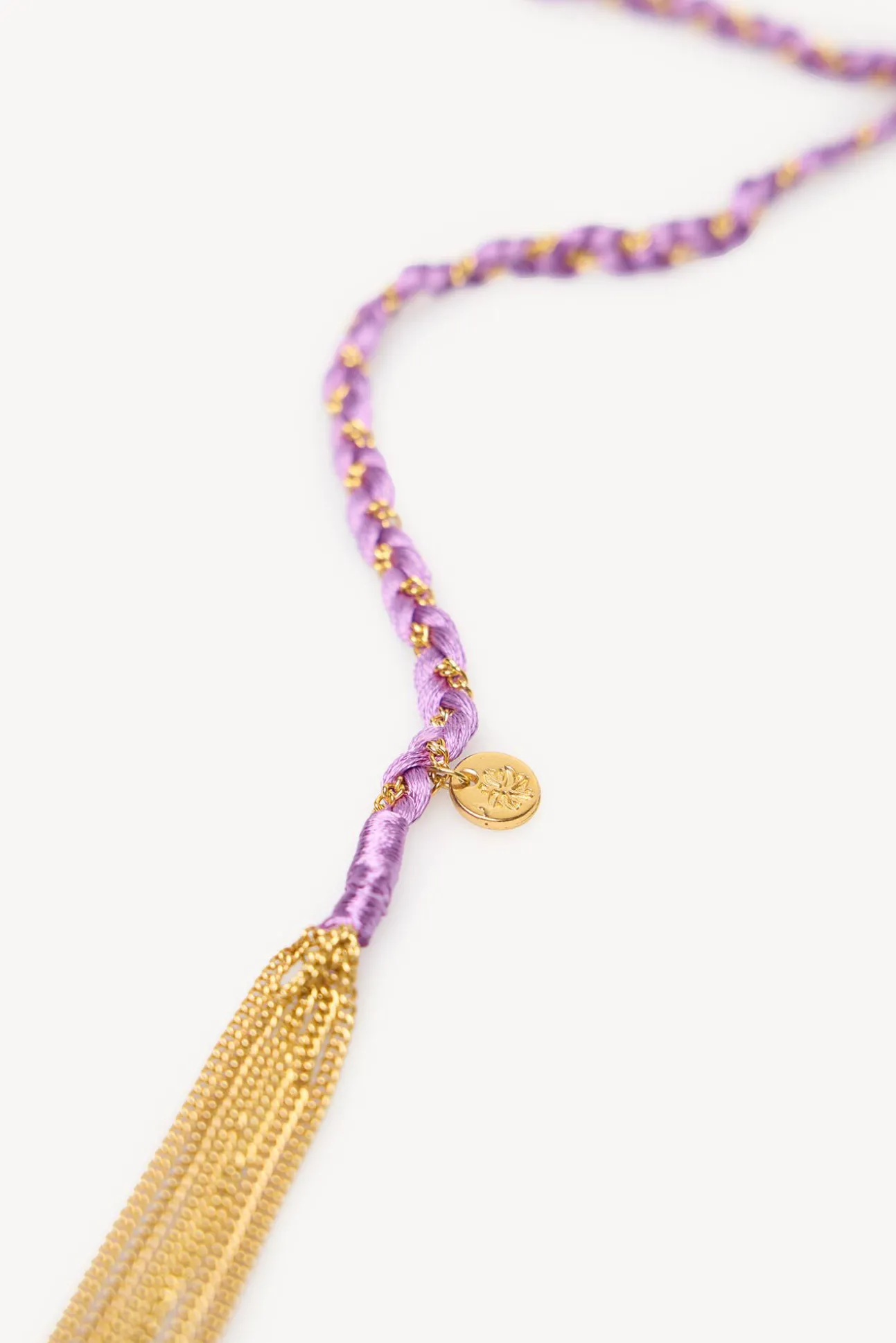 Nicole.Collar largo cadena trenzada