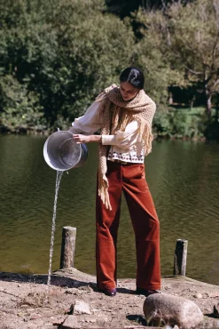 Pamela. Pantalón wide leg