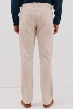 Pantalón 5 bolsillos color regular fit