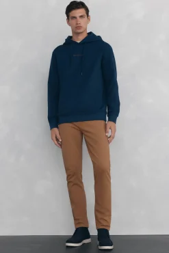 Pantalón 5 bolsillos color slim fit